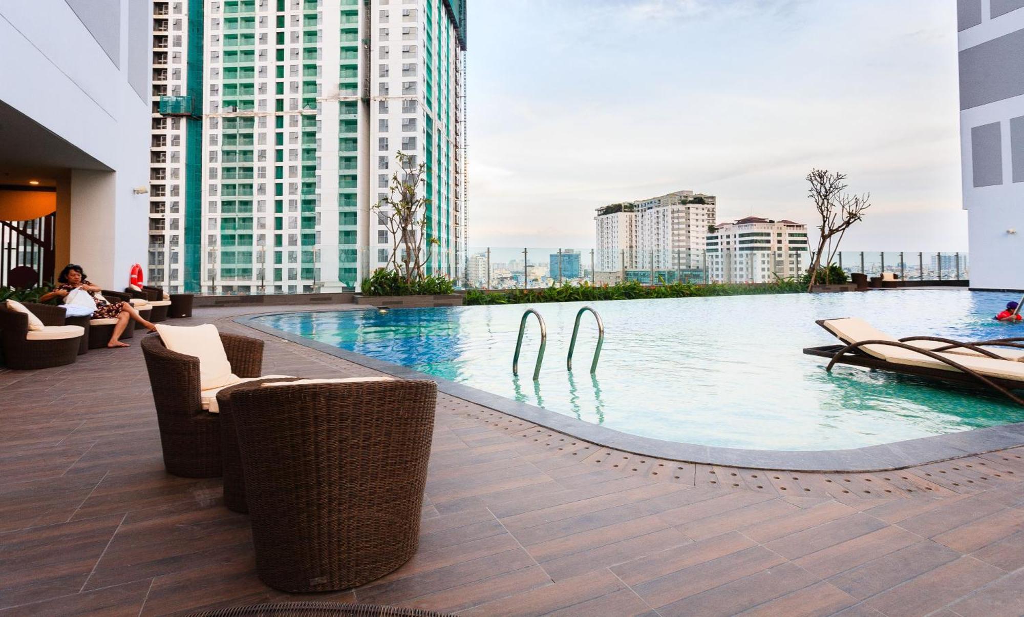Aloha Cbd Apartment - Rivergate Tower Хошимин Екстериор снимка