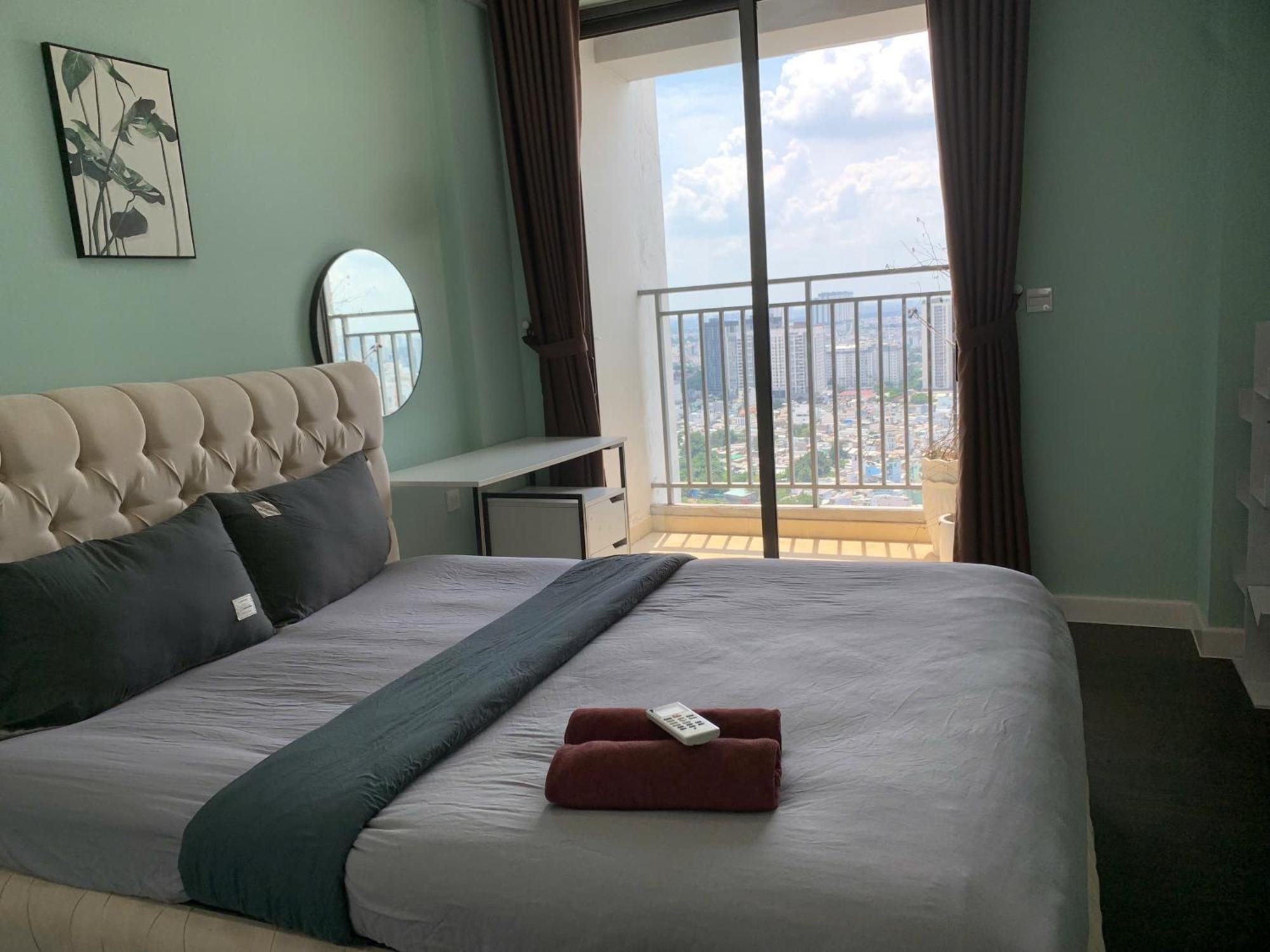 Aloha Cbd Apartment - Rivergate Tower Хошимин Екстериор снимка